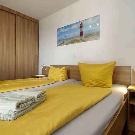 Ferienwohnung-308-hohe-lith-duhnen-mit-eigenem-strandkorb-am-strand アパート