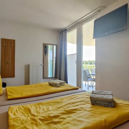 Ferienwohnung-308-hohe-lith-duhnen-mit-eigenem-strandkorb-am-strand